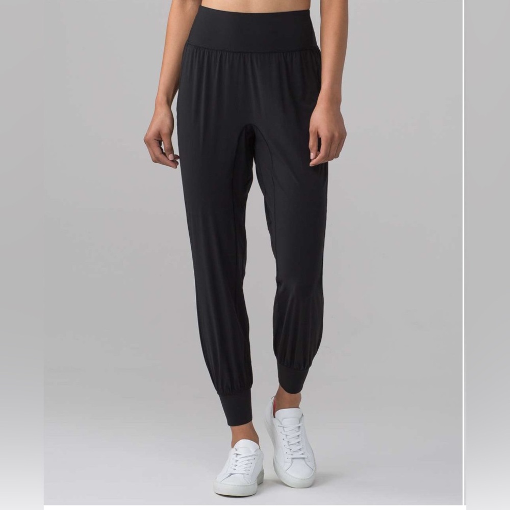 Lululemon Sun Setter Jogger (28")